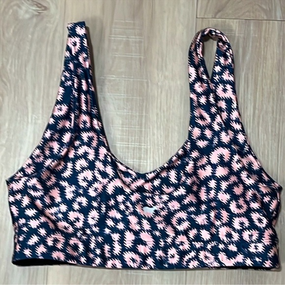 GOLDSHEEP Leopard Print Sports Bra - Picture 2 of 3